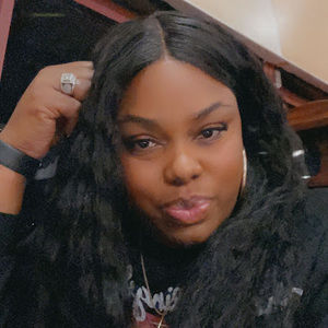 Meet your Posher, Marcia